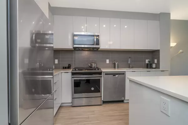 Langley, BC V2Y 4J2,8150 207 ST #A302