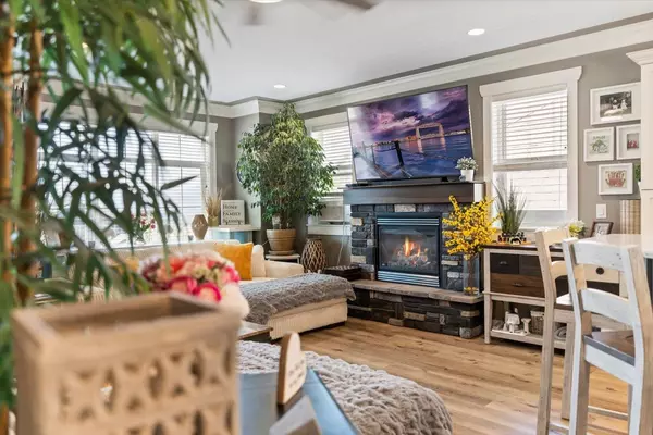 Chilliwack, BC V2R 0L3,6052 Lindeman ST