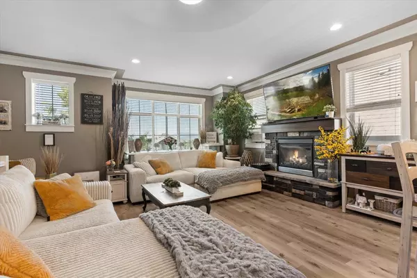 Chilliwack, BC V2R 0L3,6052 Lindeman ST