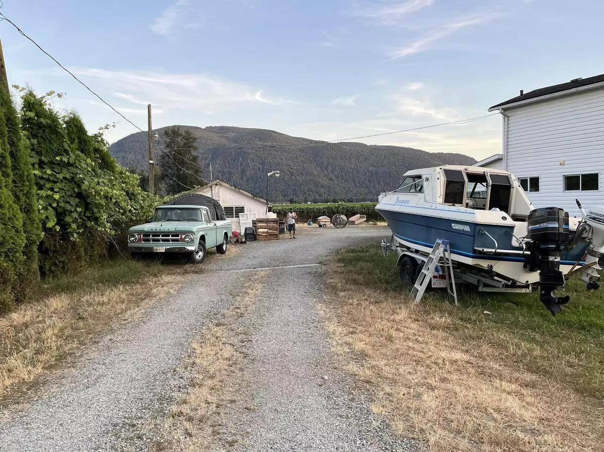 Mission, BC V0M 1G0,39582 Lougheed HWY