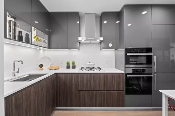 Burnaby, BC V5H 0K5,6511 Sussex AVE #3901