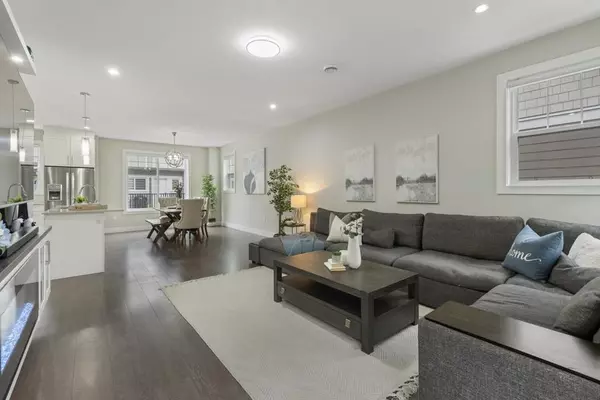 Surrey, BC V4N 6V7,19501 74 AVE #12