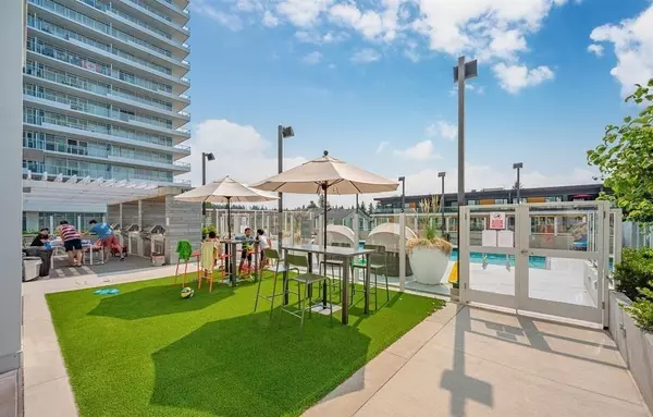 Coquitlam, BC V3J 0J6,657 Whiting WAY #704