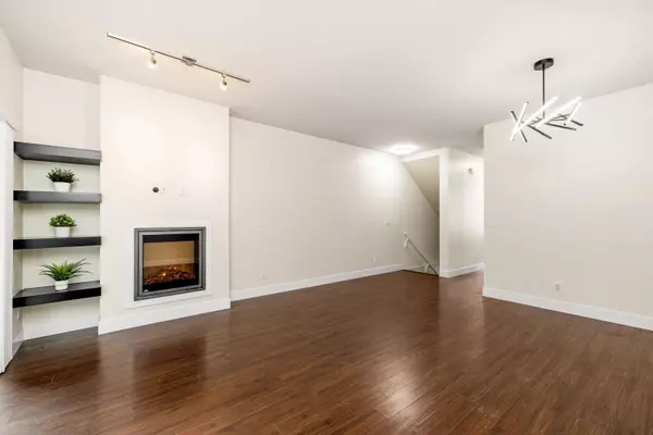 Surrey, BC V3X 1A2,6299 144 ST #152