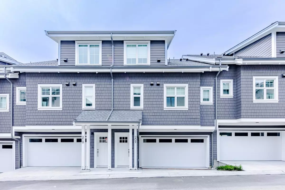 Coquitlam, BC V3E 0N9,1310 Mitchell ST #209