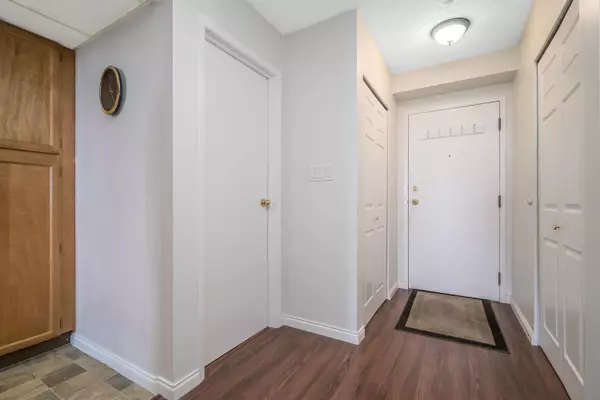 Delta, BC V4C 8A2,11881 88 AVE #1104