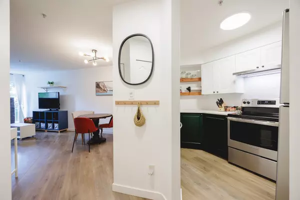 2401 Hawthorne AVE #211,  Port Coquitlam,  BC V3C 6E9