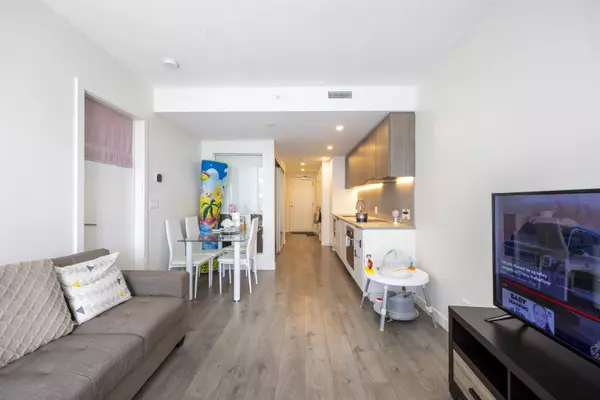 Surrey, BC V3T 0R2,13318 104 AVE #1507