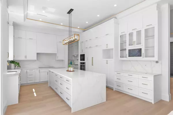 Vancouver, BC V6L 1G3,2246 W 20th AVE