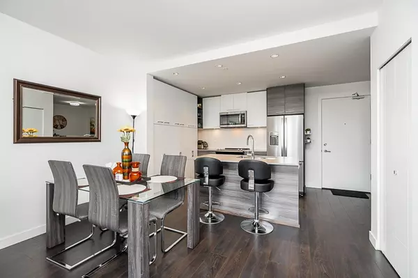 Surrey, BC V3T 0M7,10581 140 ST #510