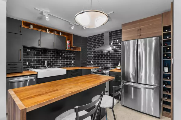 Abbotsford, BC V2S 3E2,2575 Ware ST #203