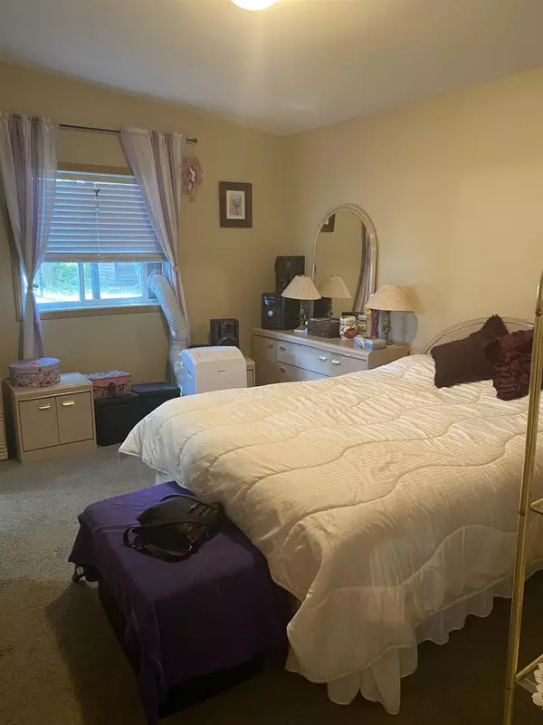 Langley, BC V2Z 1N2,24330 Fraser HWY #35