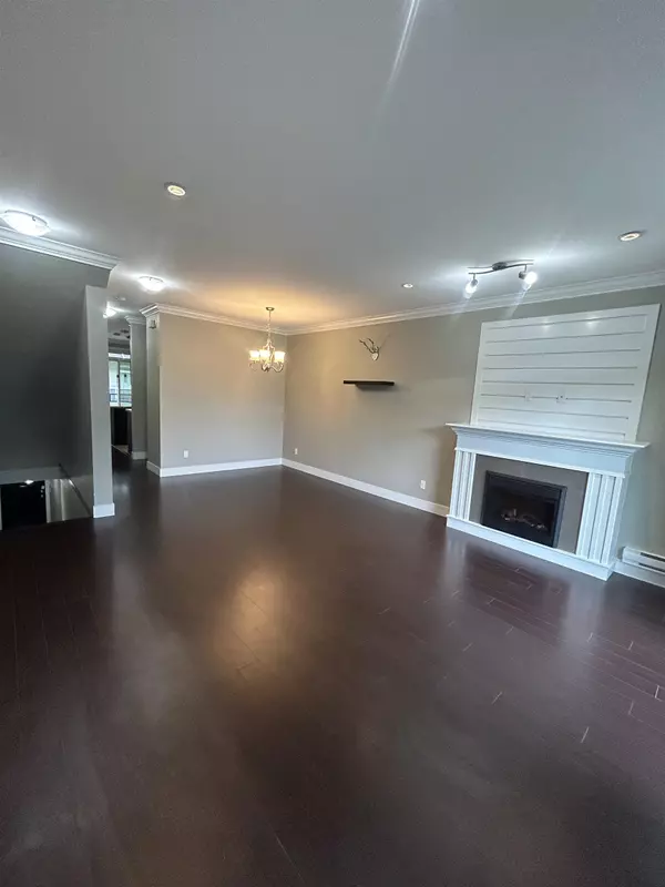 Surrey, BC V3W 0E9,6383 140 ST #31