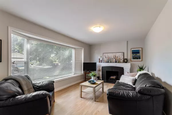 North Vancouver, BC V7P 1H4,1244 Rosewood CRES