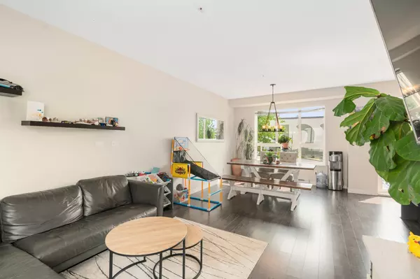 Langley, BC V2Y 0M4,7848 209 ST #15