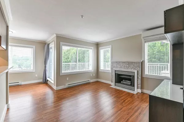 Langley, BC V2Y 2E3,6359 198 ST #411