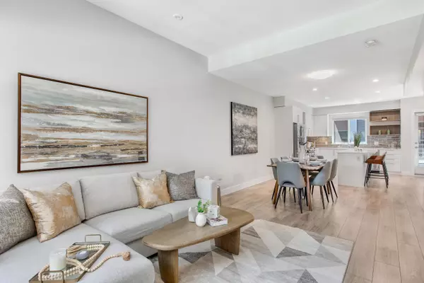 Port Moody, BC V3H 0J9,70 Seaview DR #9