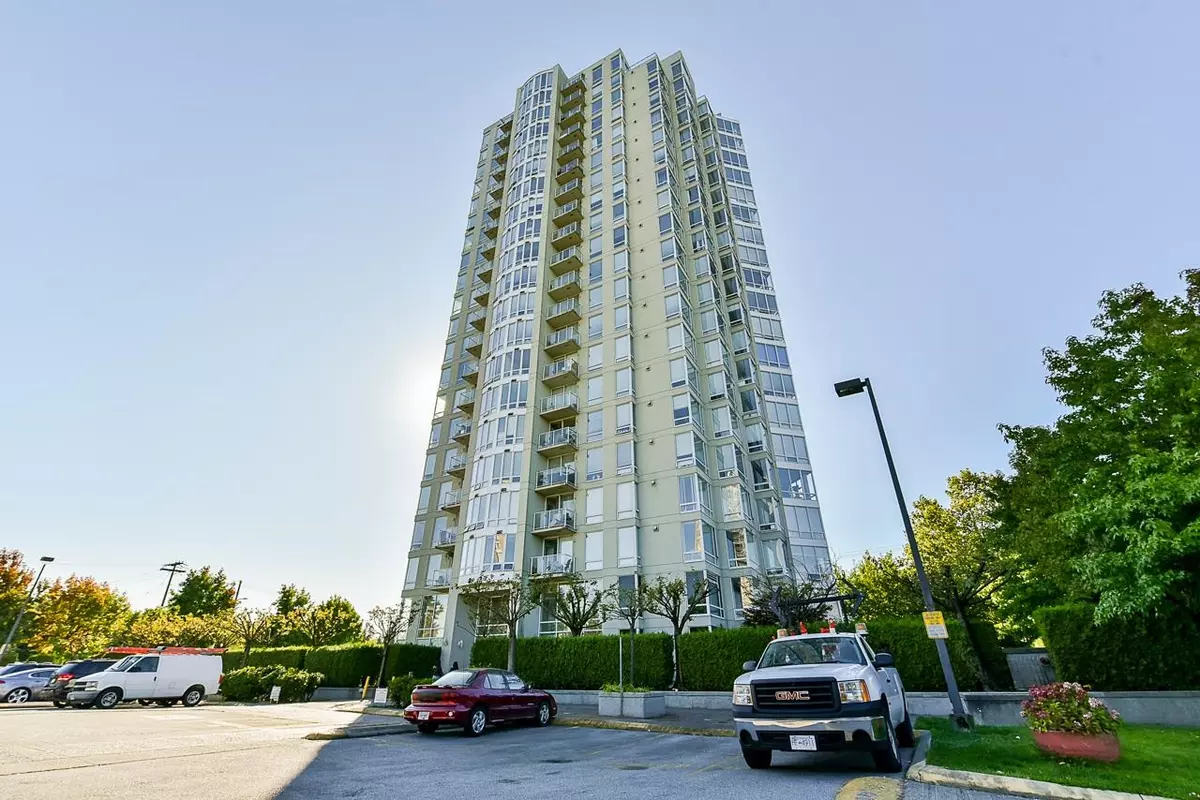 Surrey, BC V3R 0V9,14820 104 AVE #1103