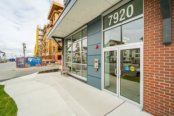 Langley, BC V2Y 3X1,7920 206 ST #404