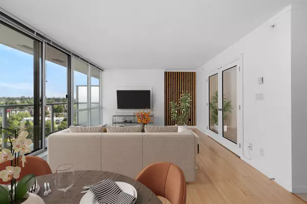 Surrey, BC V3T 0G5,13688 100 AVE #1705