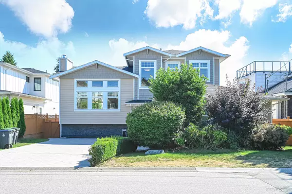 14476 17 AVE,  Surrey,  BC V4A 1T7