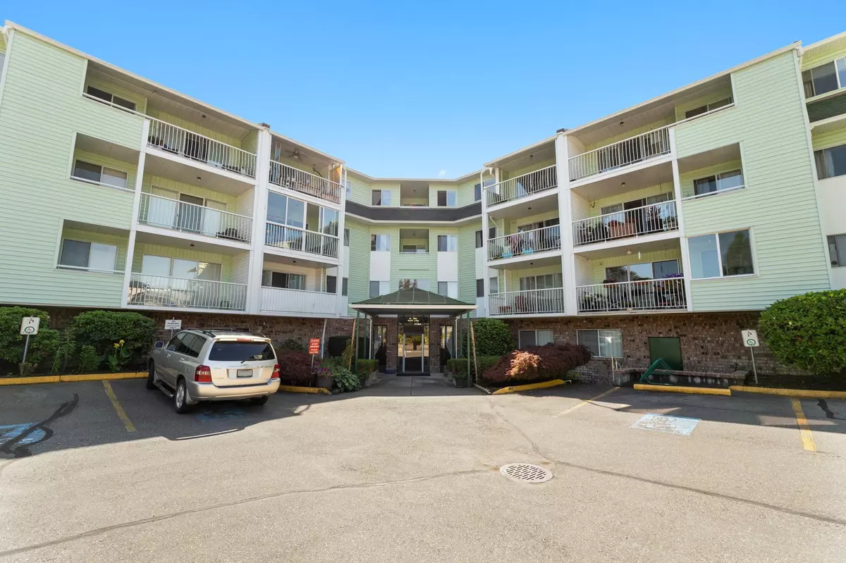 Abbotsford, BC V2T 4V2,31850 Union AVE #215