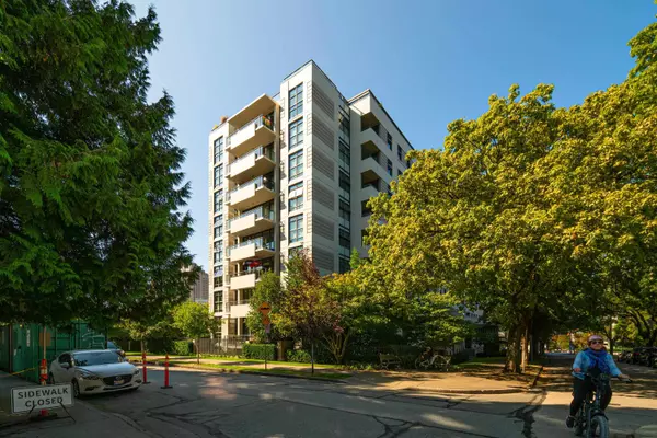 Vancouver, BC V5Z 0A2,2851 Heather ST #PH 1001