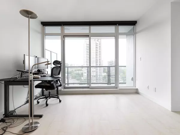 Burnaby, BC V5C 0M9,4730 Lougheed HWY #1210