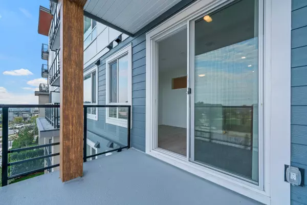 Tsawwassen, BC V4M 0G4,2499 Rabbit DR #311