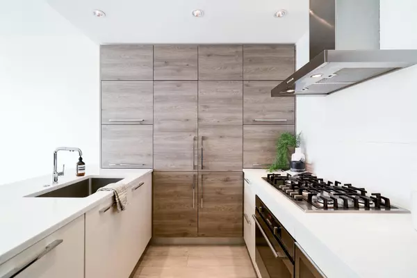 Burnaby, BC V3N 0G9,7388 Kingsway #2003