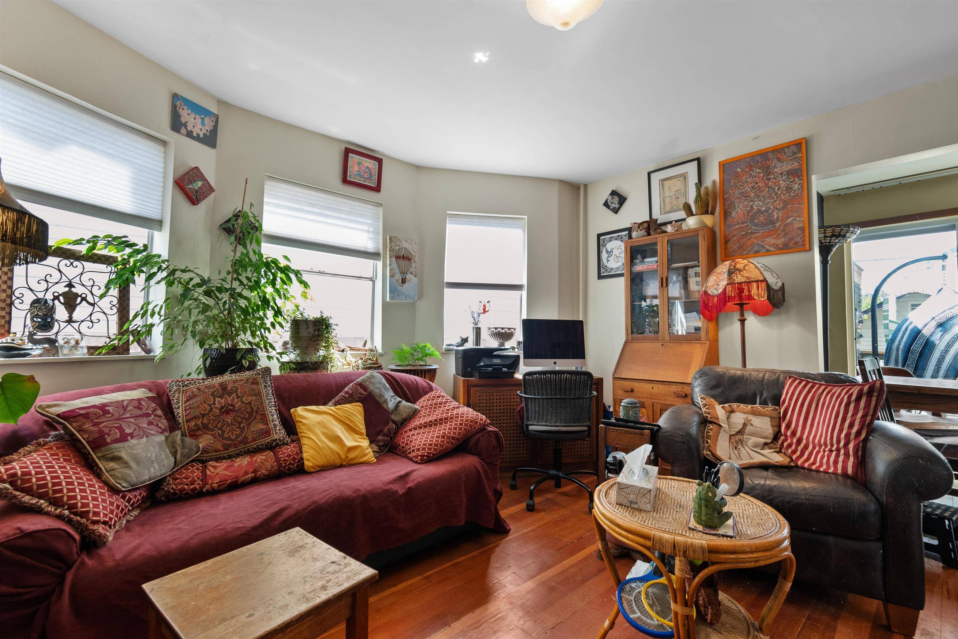 Vancouver, BC V5T 2A5,616 E 10th AVE