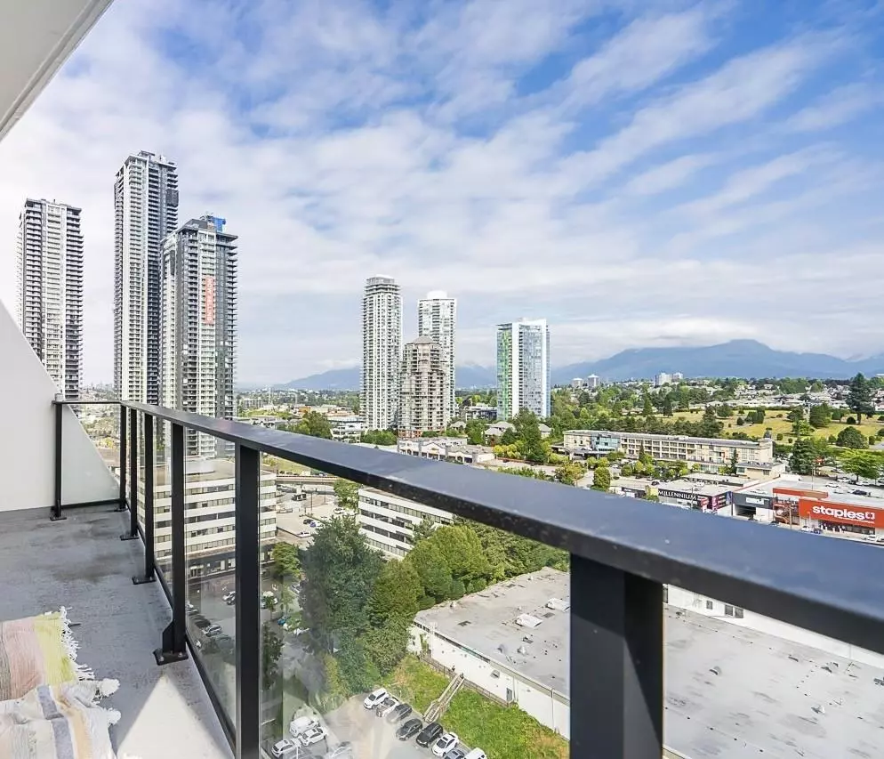 Burnaby, BC V5C 0N4,2181 Madison AVE #1706