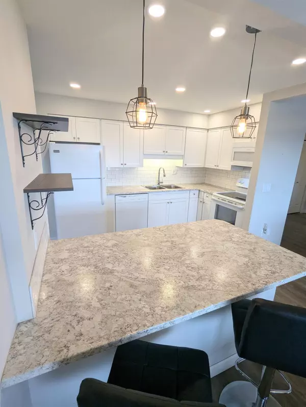 Abbotsford, BC V2T 4N1,31955 Old Yale RD #1015