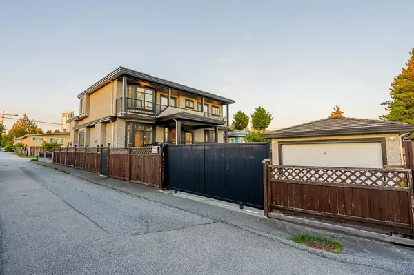 Burnaby, BC V5J 1M7,4242 Hurst ST