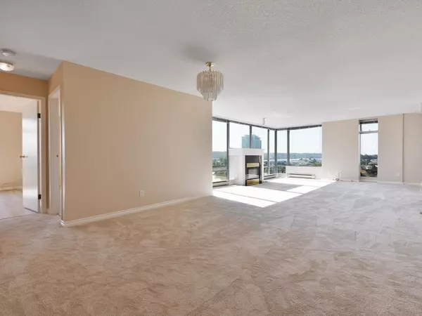 New Westminster, BC V3M 6M6,8 Laguna CT #1003