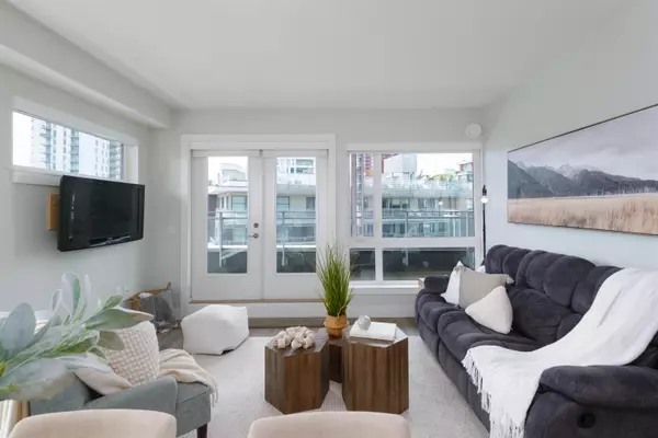 Vancouver, BC V5S 0B9,8580 River District XING #703