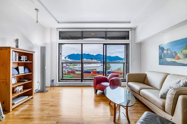 345 Water ST #408, Vancouver, BC V6B 1B8