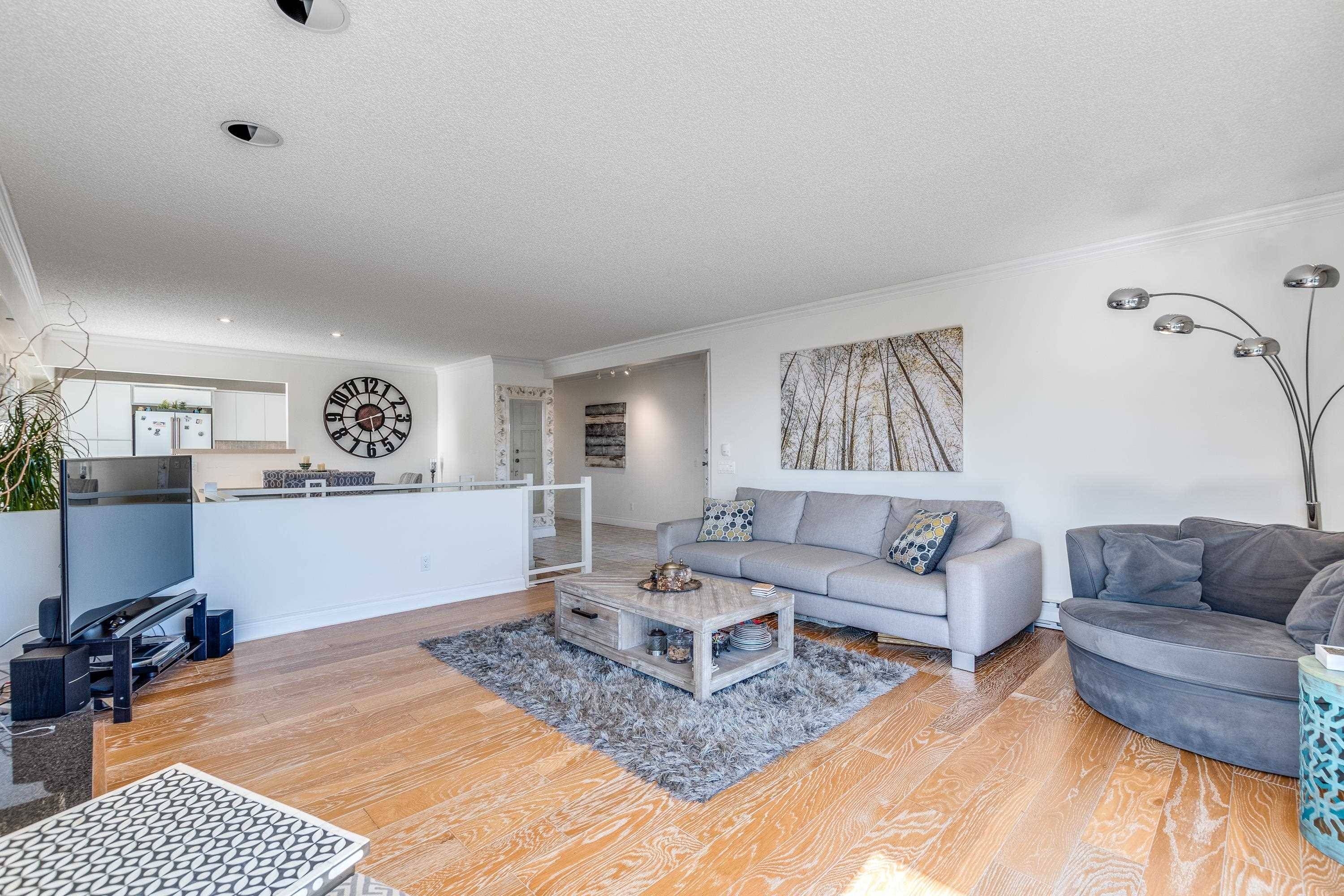 West Vancouver, BC V7S 2X7,2216 Folkestone WAY #32