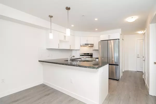 Langley, BC V3A 3X6,19730 56 AVE #308