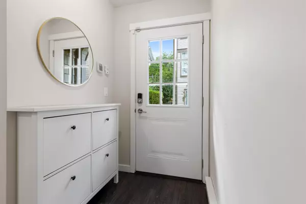 Langley, BC V2Y 0M4,7848 209 ST #60