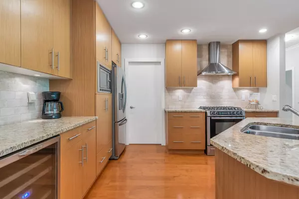 Surrey, BC V3S 6V7,16455 64 AVE #302