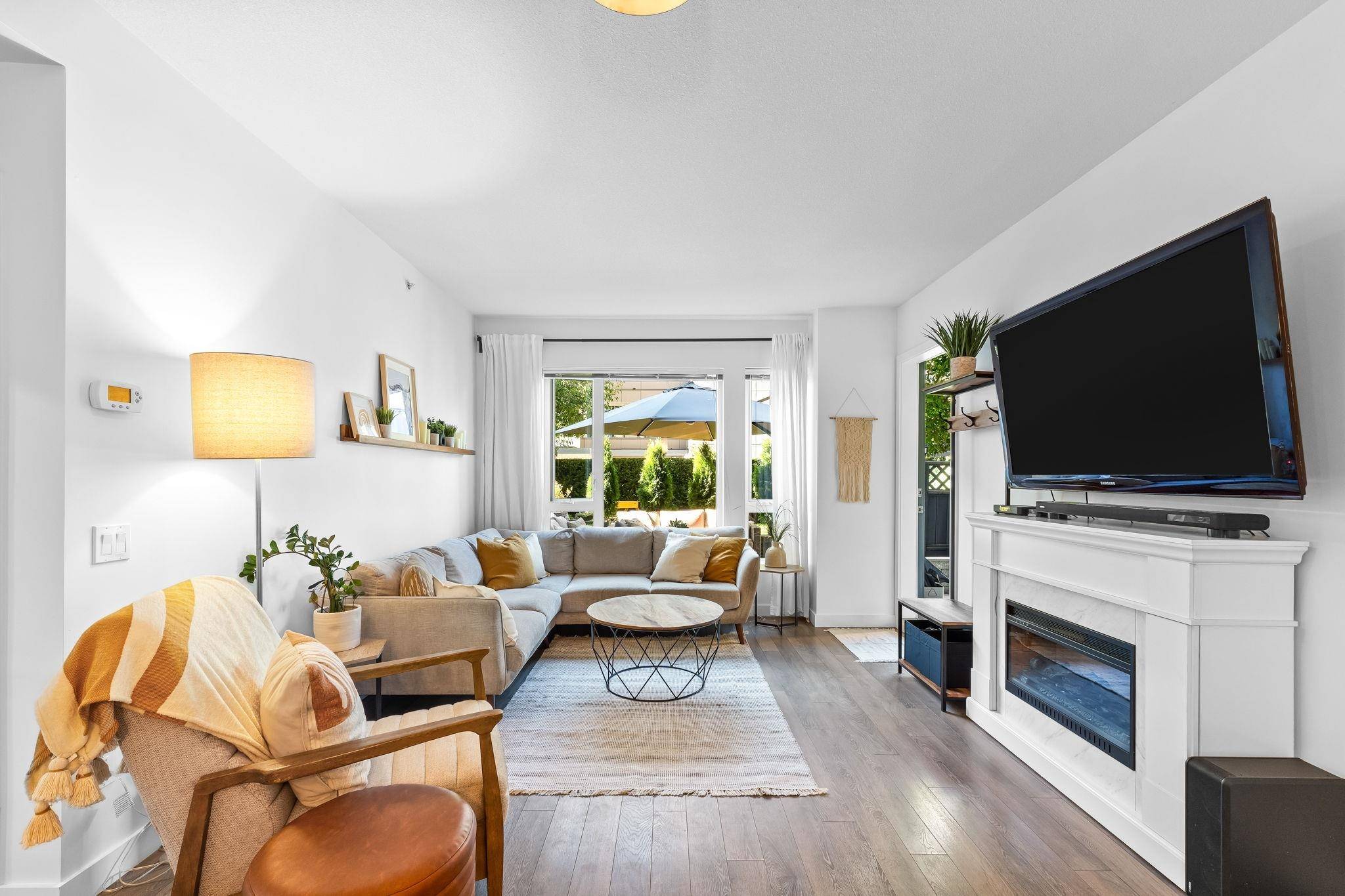North Vancouver, BC V7L 0C1,221 E 3rd ST #7