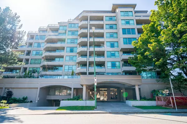 Burnaby, BC V5C 6K2,4160 Albert ST #504