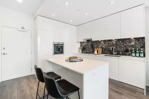 Burnaby, BC V5C 0M3,4650 Brentwood BLVD #3109