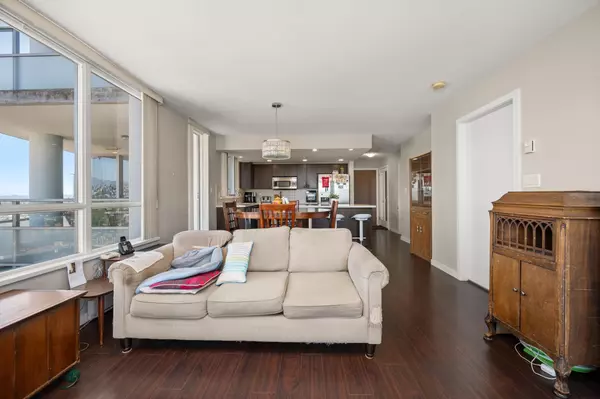 Burnaby, BC V5C 0E3,4400 Buchanan ST #1902