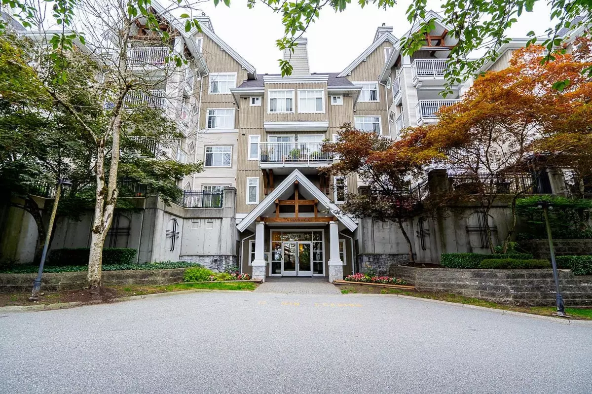 Coquitlam, BC V3E 3L8,1428 Parkway BLVD #304