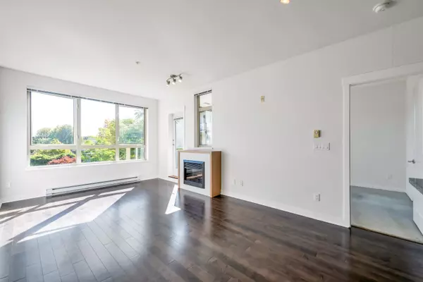 Surrey, BC V3Z 5K3,15918 26 AVE #330