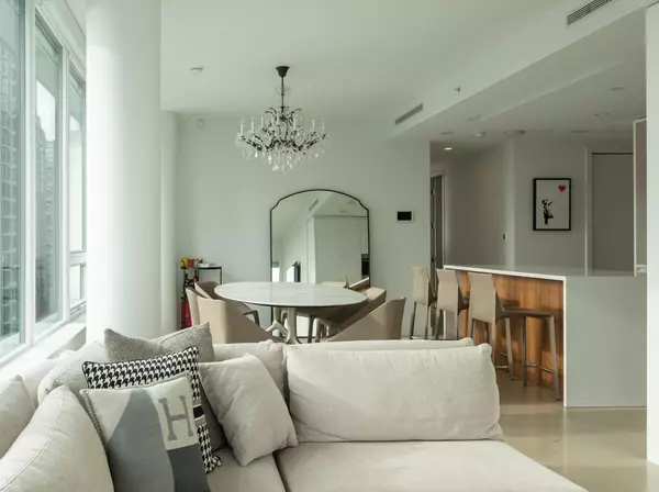 Vancouver, BC V6B 0R6,885 Cambie ST #1404