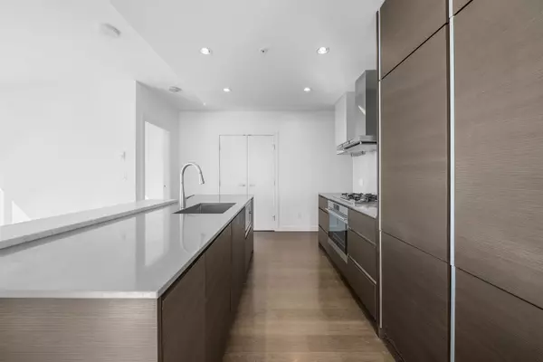 Burnaby, BC V5H 0H4,6098 Station ST #2505