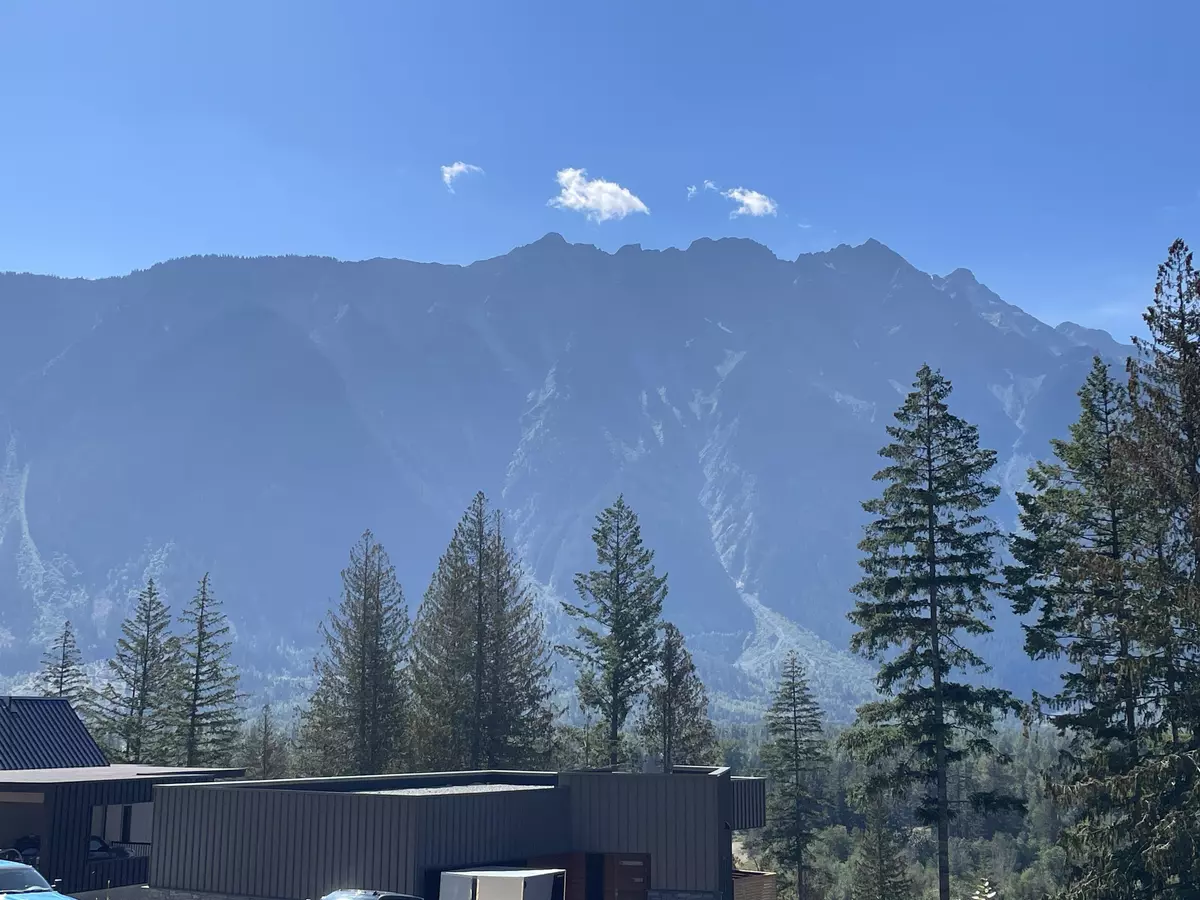 Pemberton, BC V0N 2L3,7674 Cerulean DR